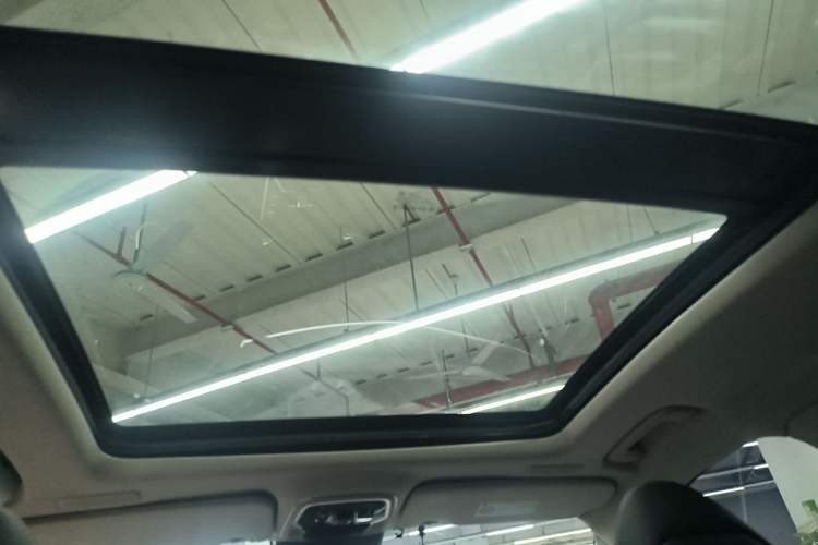Used Lynk & Co 01 2023 2.0TD Two-Wheel Drive Pro Trim Headliner