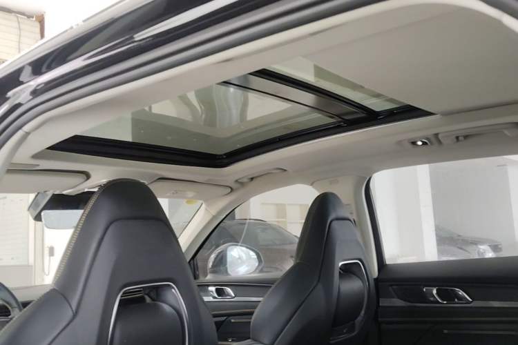 Used Lynk & Co 01 2023 2.0TD Two-Wheel Drive Asian Games Edition Headliner