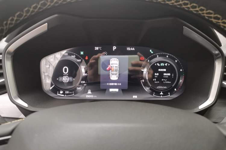 Used Lynk & Co 01 2023 2.0TD Two-Wheel Drive Pro Trim Instrument Cluster