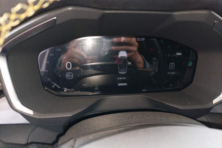 Used Lynk & Co 01 2023 2.0TD Two-Wheel Drive Pro Trim Instrument Cluster