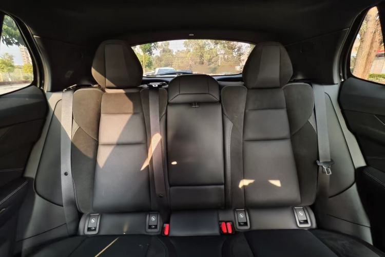 Used Lynk & Co 01 2023 2.0TD Four-Wheel Drive Dark Night Edition Interior 10