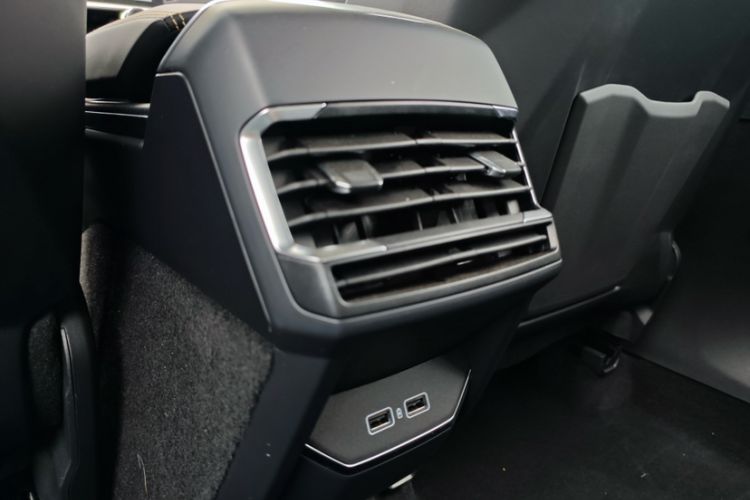 Used Lynk & Co 01 2023 2.0TD Two-Wheel Drive Asian Games Edition Interior 2