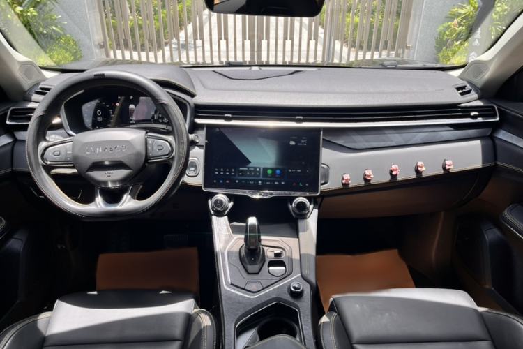 Used Lynk & Co 01 2023 2.0TD Two-Wheel Drive Asian Games Edition Interior 5