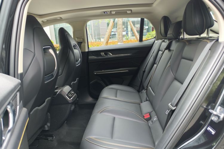 Used Lynk & Co 01 2023 2.0TD Two-Wheel Drive Asian Games Edition Interior 5