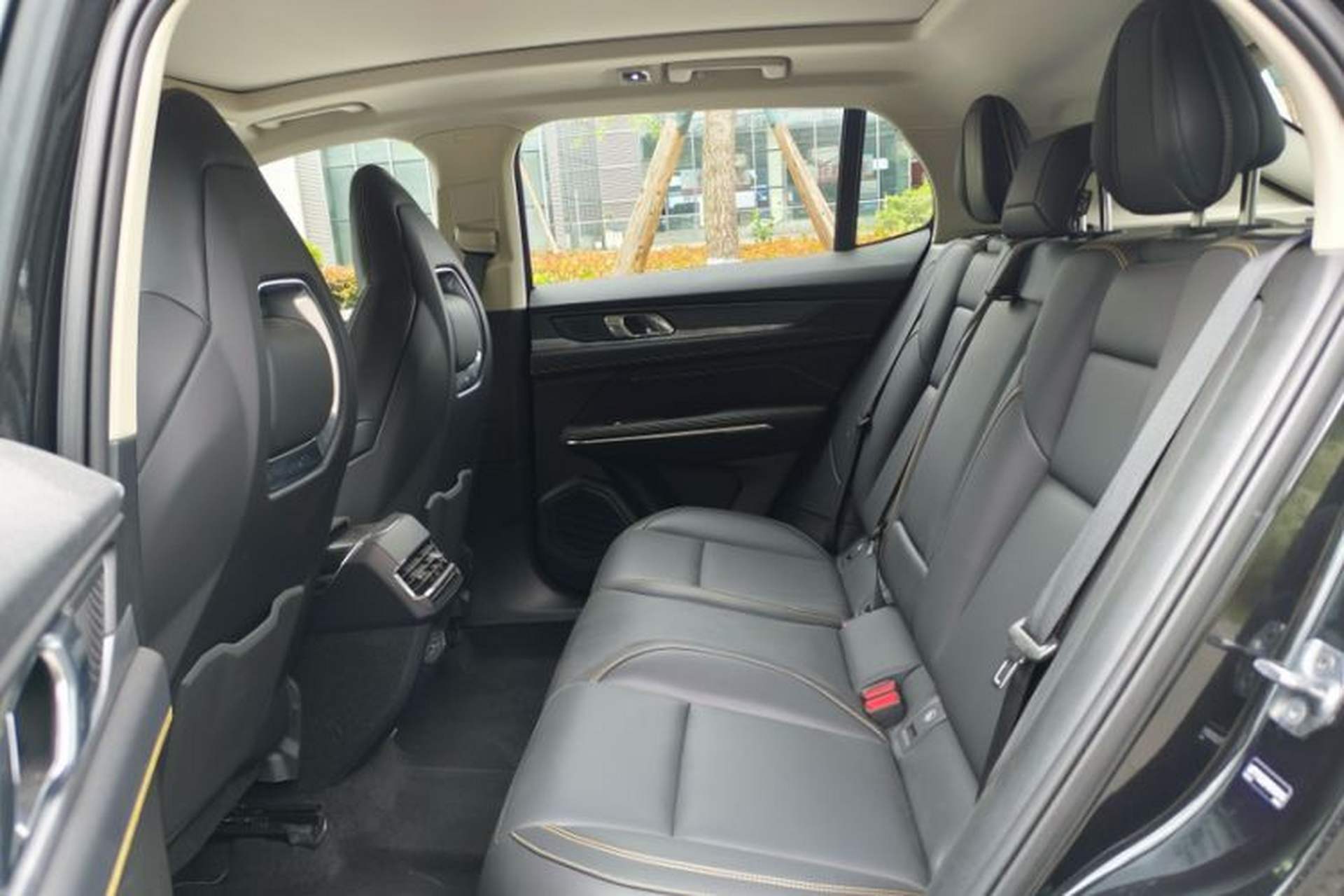 Used Lynk & Co 01 2023 2.0TD Two-Wheel Drive Asian Games Edition Interior 5