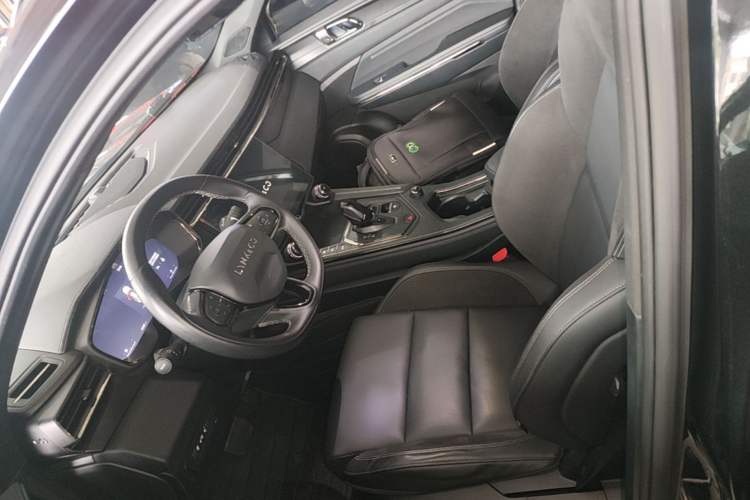 Used Lynk & Co 01 2023 1.5TD EM-F AM Left Front Seat