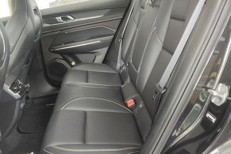 Used Lynk & Co 01 2023 2.0TD Two-Wheel Drive Asian Games Edition Left Rear Seat