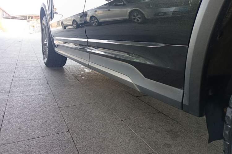 Used Lynk & Co 01 2023 2.0TD Two-Wheel Drive Asian Games Edition Left Side Sill