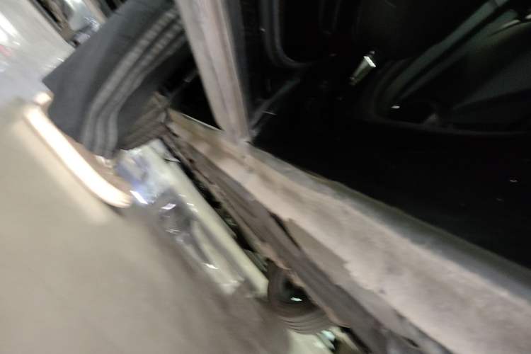 Used Lynk & Co 01 2023 2.0TD Two-Wheel Drive Pro Trim Left Side Sill