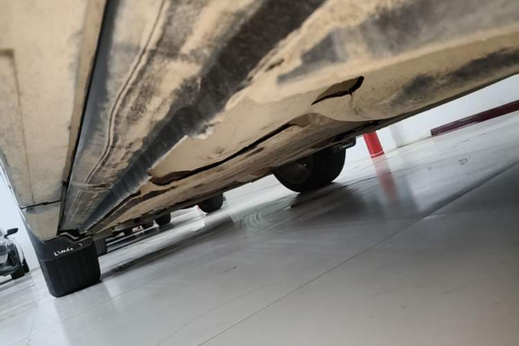 Used Lynk & Co 01 2023 2.0TD Four-Wheel Drive Dark Night Edition Left Side Sill