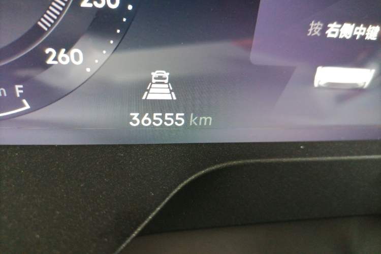 Used Lynk & Co 01 2023 2.0TD Two-Wheel Drive Pro Trim Odometer Close Up