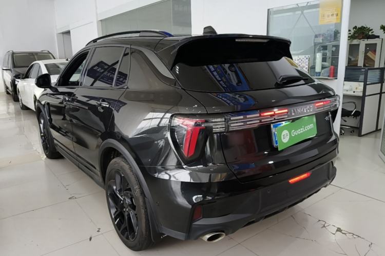 Used Lynk & Co 01 2023 2.0TD Four-Wheel Drive Dark Night Edition Rear Left 45 Deg