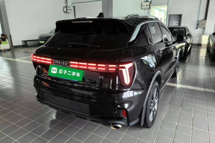 Used Lynk & Co 01 2023 2.0TD Two-Wheel Drive Pro Trim Rear Right 45 Deg
