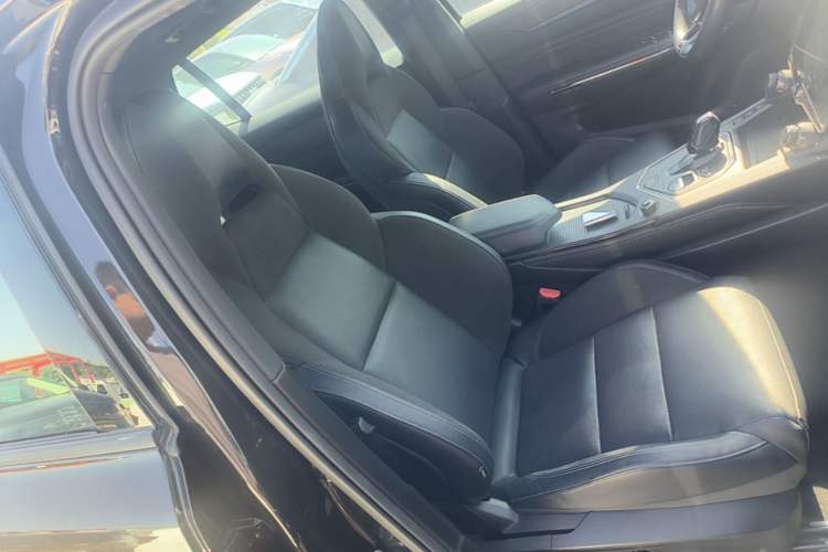 Used Lynk & Co 01 2023 1.5TD EM-F PM Right Front Seat