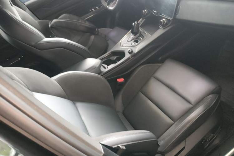 Used Lynk & Co 01 2023 1.5TD EM-F AM Right Front Seat