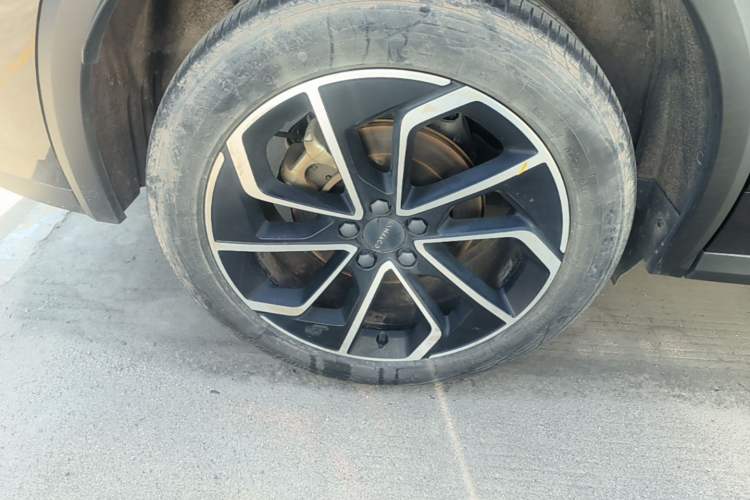 Used Lynk & Co 01 2023 1.5TD EM-F PM Right Rear Wheel Hub