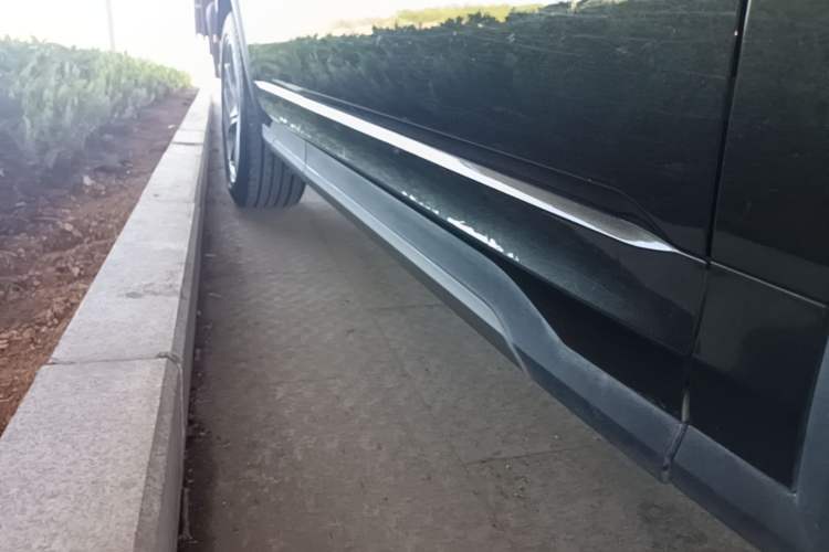 Used Lynk & Co 01 2023 2.0TD Two-Wheel Drive Asian Games Edition Right Side Sill