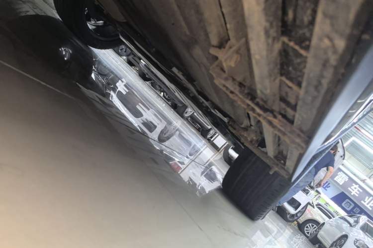 Used Lynk & Co 01 2023 2.0TD Two-Wheel Drive Pro Trim Right Side Sill