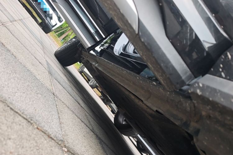 Used Lynk & Co 01 2023 2.0TD Two-Wheel Drive Pro Trim Right Side Sill