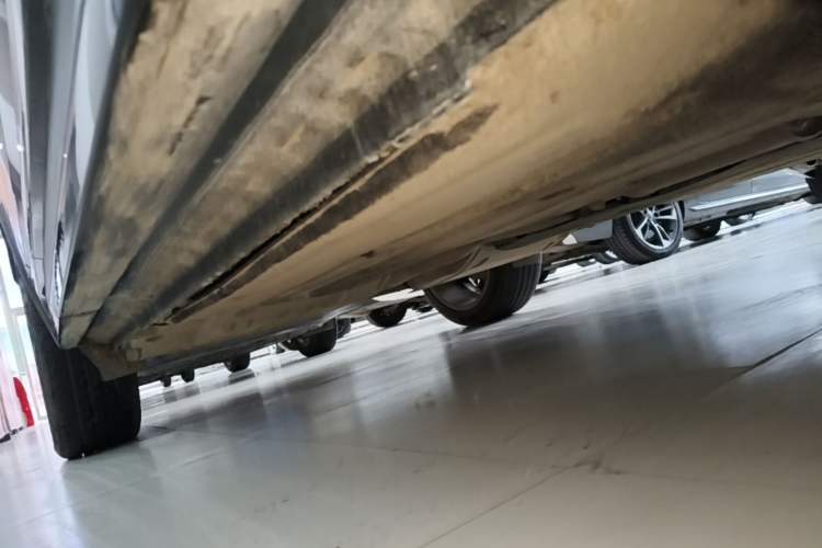 Used Lynk & Co 01 2023 2.0TD Four-Wheel Drive Dark Night Edition Right Side Sill