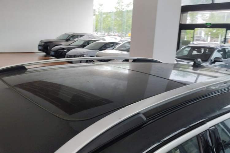 Used Lynk & Co 01 2023 2.0TD Two-Wheel Drive Asian Games Edition Roof