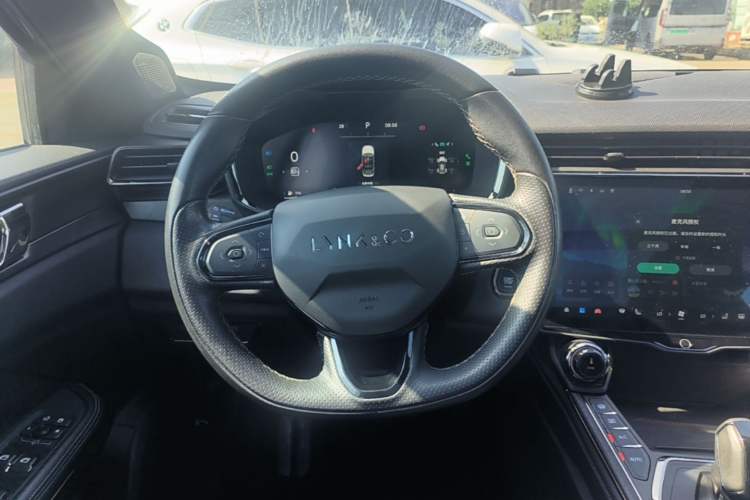 Used Lynk & Co 01 2023 1.5TD EM-F PM Steering Wheel