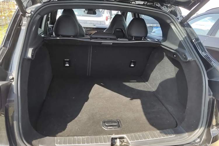 Used Lynk & Co 01 2023 1.5TD EM-F AM Trunk