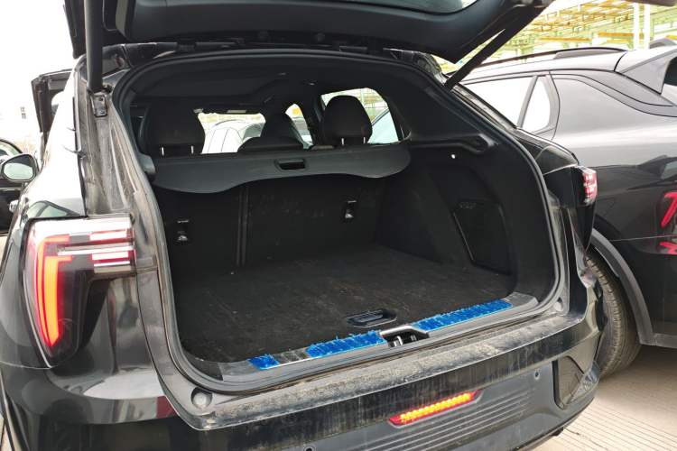 Used Lynk & Co 01 2023 1.5TD EM-F PM Trunk