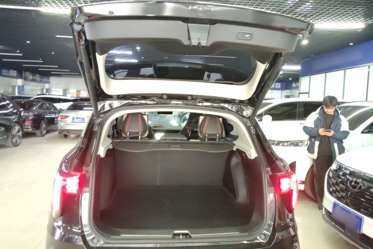Used Lynk & Co 01 2023 2.0TD Two-Wheel Drive Pro Trim Trunk
