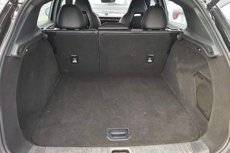 Used Lynk & Co 01 2023 1.5TD EM-F PM Trunk