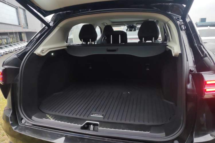 Used Lynk & Co 01 2023 2.0TD Two-Wheel Drive Asian Games Edition Trunk