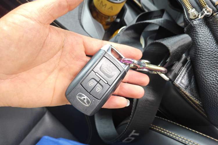 Used Lynk & Co 01 2023 2.0TD Two-Wheel Drive Pro Trim Vehicle Key