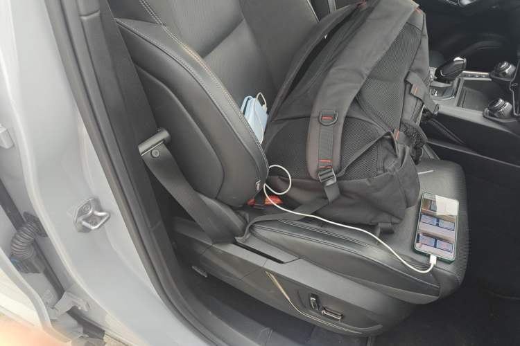 Used Lynk & Co 01 2023 1.5TD EM-F PM Right Front Seat