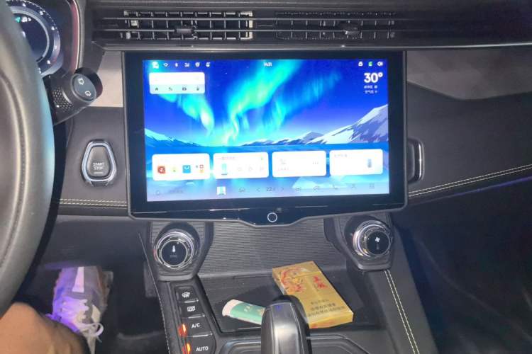 Used Lynk & Co 01 2023 2.0TD Two-Wheel Drive Pro Trim Audio And AC Panel