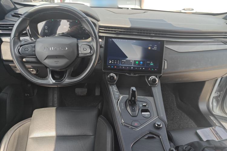 Used Lynk & Co 01 2023 1.5TD EM-F PM Center Console