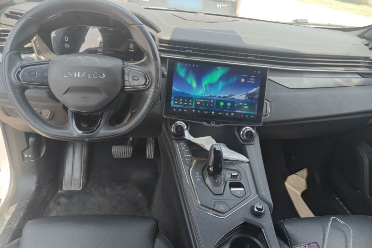 Used Lynk & Co 01 2023 1.5TD EM-F PM Center Console