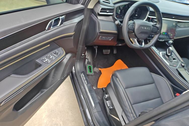 Used Lynk & Co 01 2023 2.0TD Two-Wheel Drive Pro Trim Driver Seat
