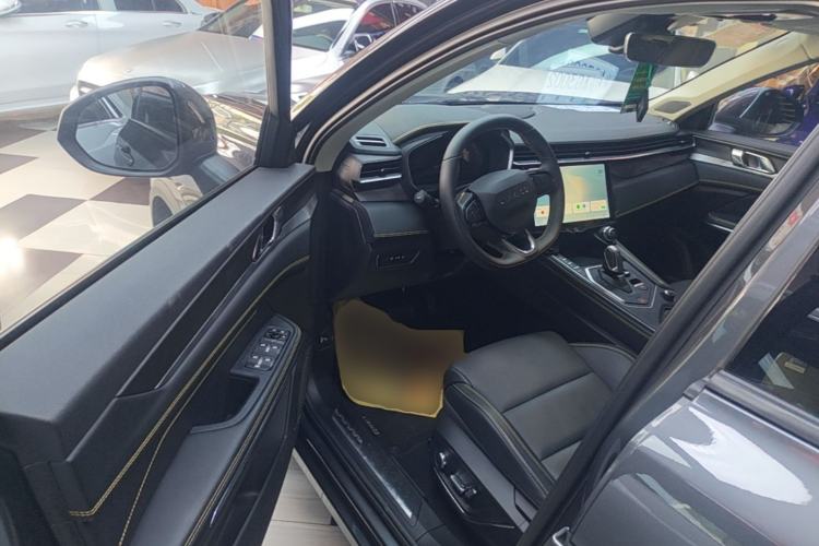 Used Lynk & Co 01 2023 2.0TD Two-Wheel Drive Pro Trim Driver Seat