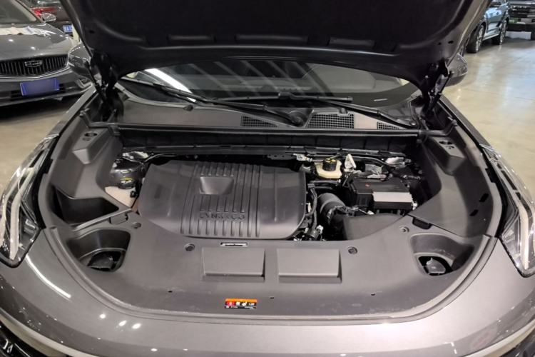 Used Lynk & Co 01 2023 2.0TD Two-Wheel Drive Pro Trim Engine Bay