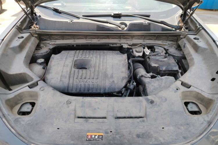 Used Lynk & Co 01 2023 2.0TD Two-Wheel Drive Pro Trim Engine Bay