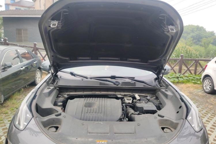 Used Lynk & Co 01 2023 2.0TD Two-Wheel Drive Pro Trim Engine Bay