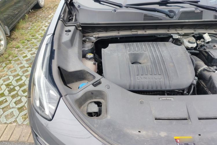 Used Lynk & Co 01 2023 2.0TD Two-Wheel Drive Pro Trim Engine Bay Right