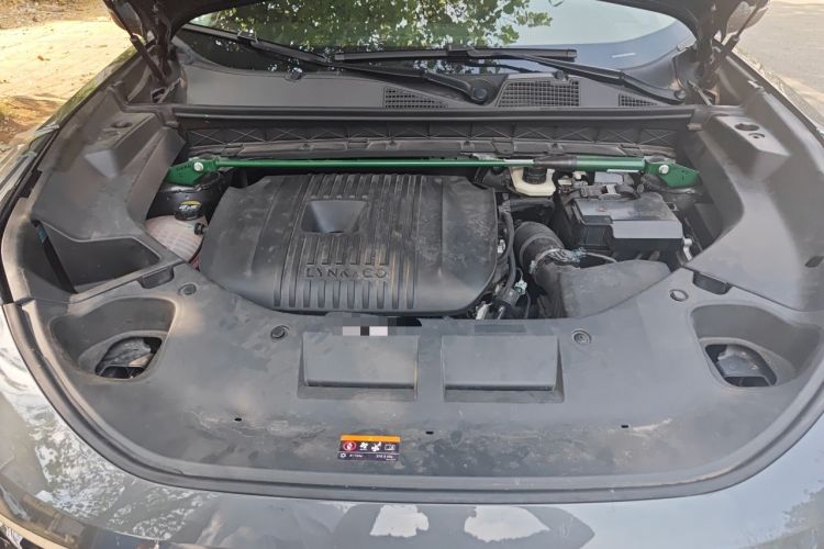 Used Lynk & Co 01 2023 2.0TD Two-Wheel Drive Pro Trim Engine Bay