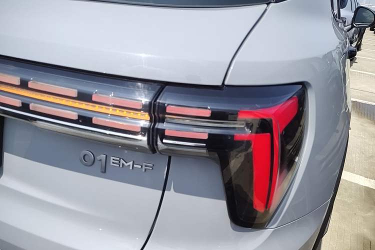 Used Lynk & Co 01 2023 1.5TD EM-F PM Exterior 3