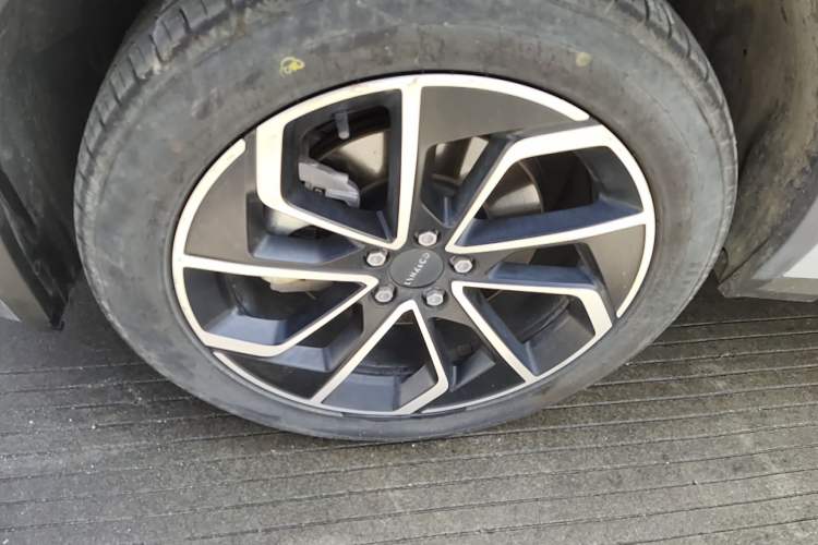 Used Lynk & Co 01 2023 1.5TD EM-F PM Exterior 4