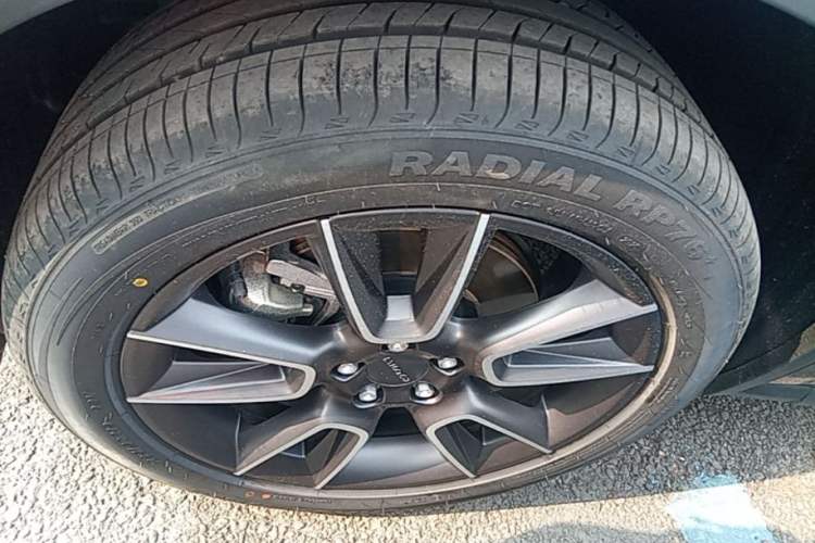 Used Lynk & Co 01 2023 2.0TD Two-Wheel Drive Pro Trim Exterior 4