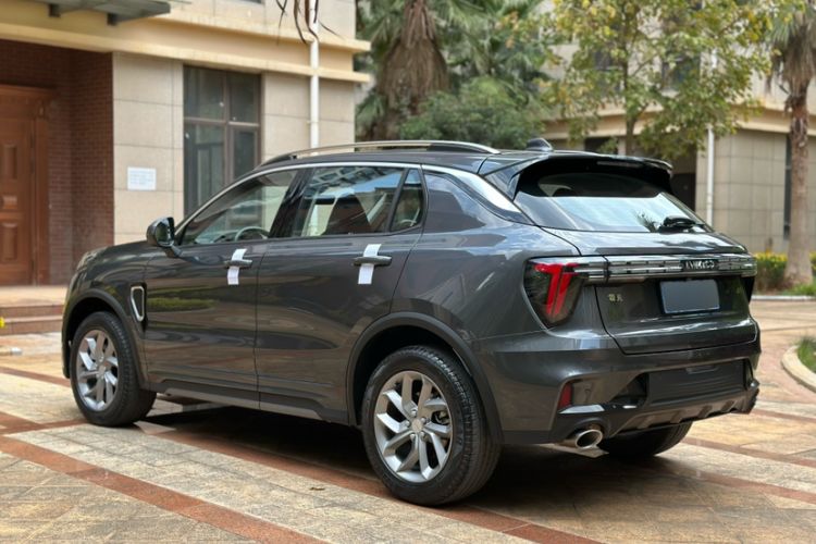 Used Lynk & Co 01 2023 2.0TD Two-Wheel Drive Asian Games Edition Exterior 9