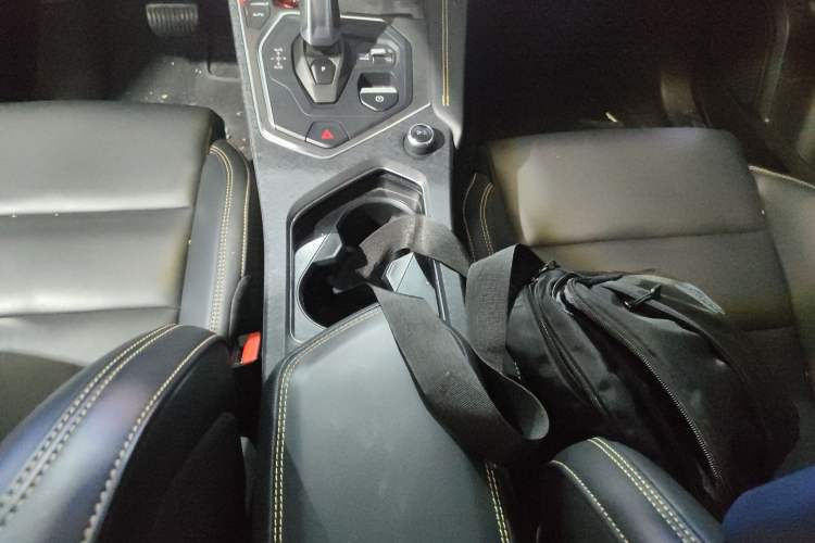 Used Lynk & Co 01 2023 2.0TD Two-Wheel Drive Asian Games Edition Gear Lever
