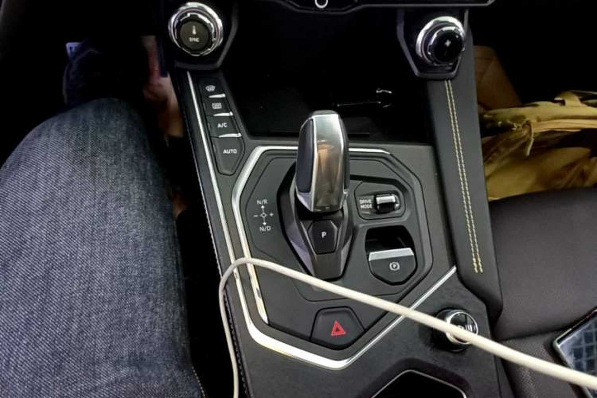 Used Lynk & Co 01 2023 2.0TD Two-Wheel Drive Pro Trim Gear Lever