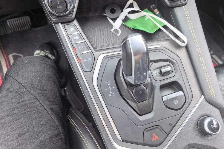 Used Lynk & Co 01 2023 2.0TD Two-Wheel Drive Asian Games Edition Gear Lever